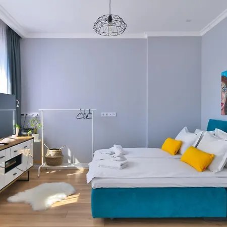 דירה - The Blue - 1bd With Artistic Interior Design By Flat Mаnager