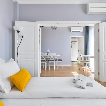 - The Blue - 1bd With Artistic Interior Design By Flat Mаnager Szófia