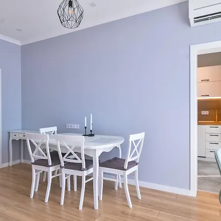 Apartman - The Blue - 1bd With Artistic Interior Design By Flat Mаnager Szófia